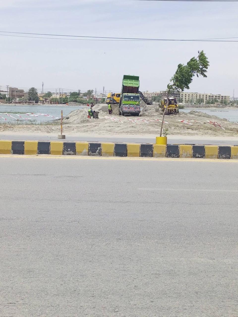 Coastal road earthworks - infrastructure construction, Karachi